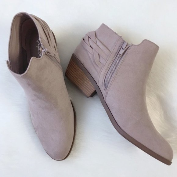 Taupe Pointed Toe Ankle Booties Braided Back - Picture 2 of 8